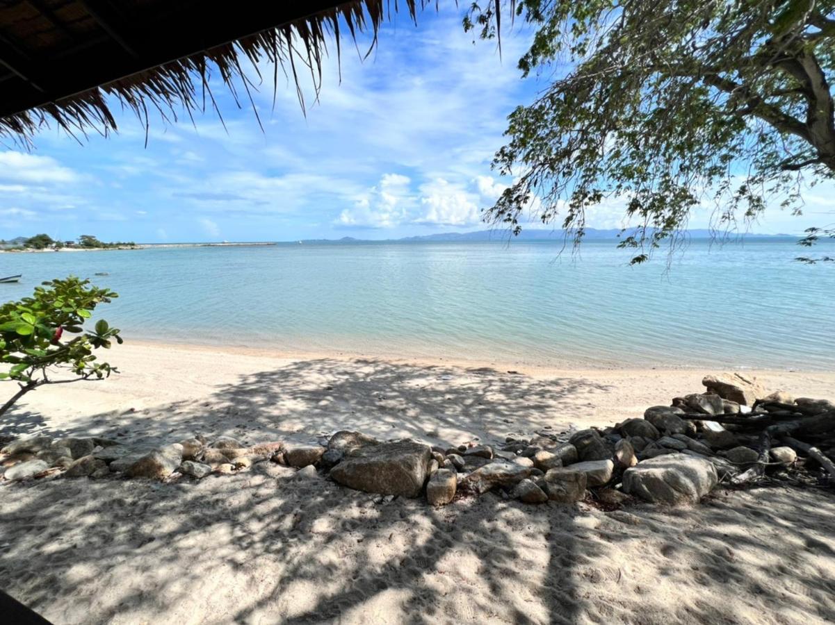 Absolute Beachfront Resort Baan Tai Esterno foto
