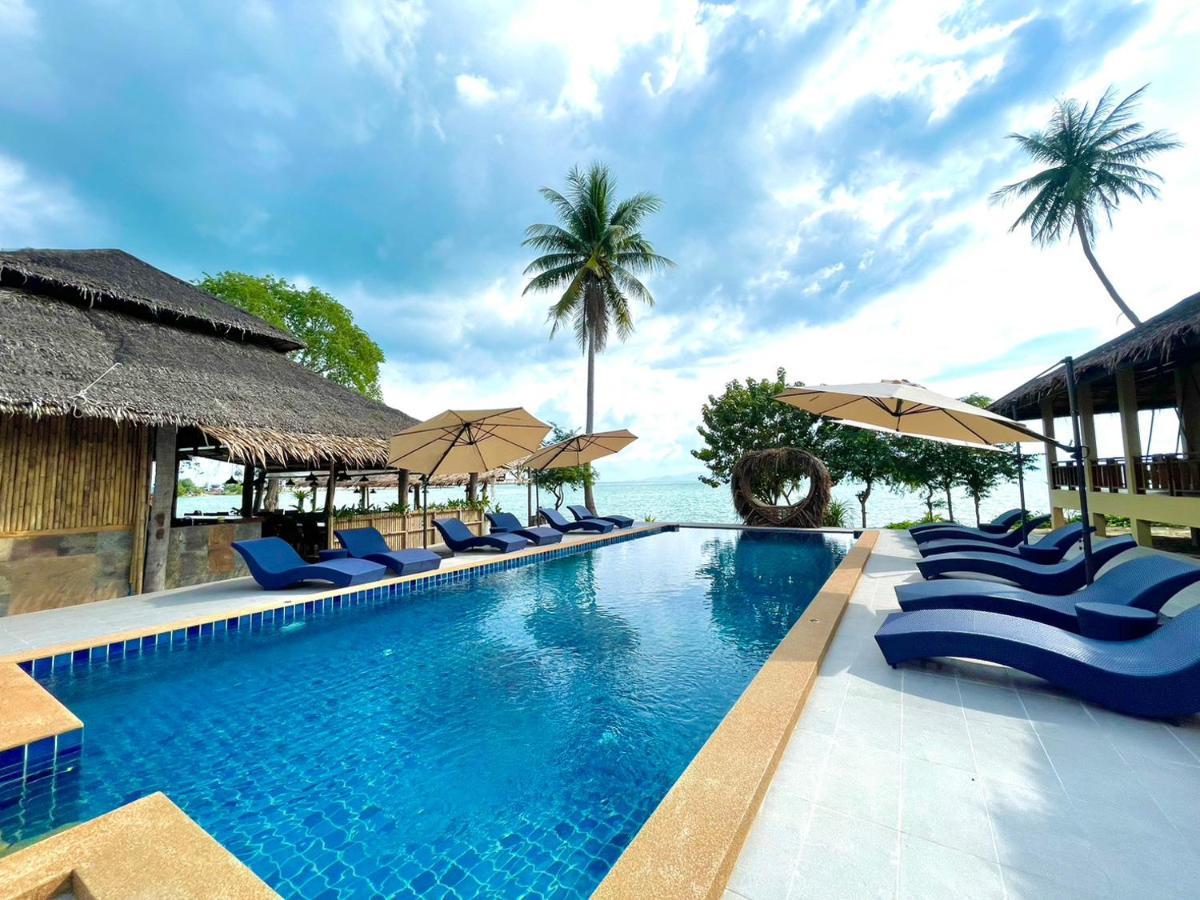 Absolute Beachfront Resort Baan Tai Esterno foto