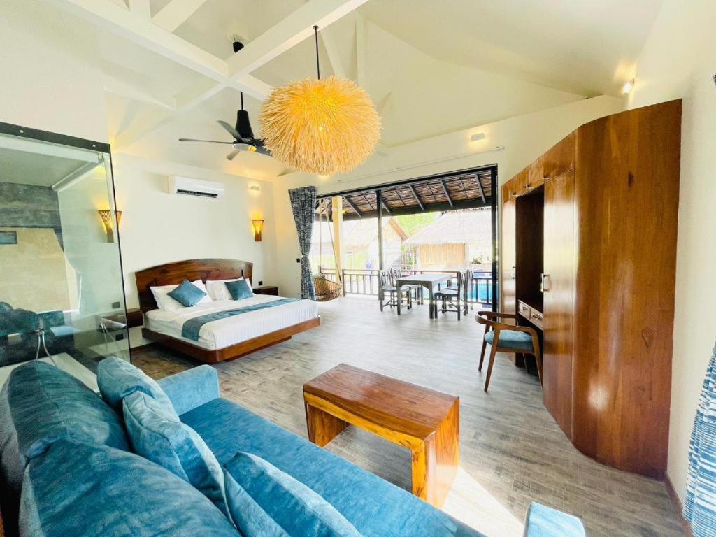 Absolute Beachfront Resort Baan Tai Esterno foto