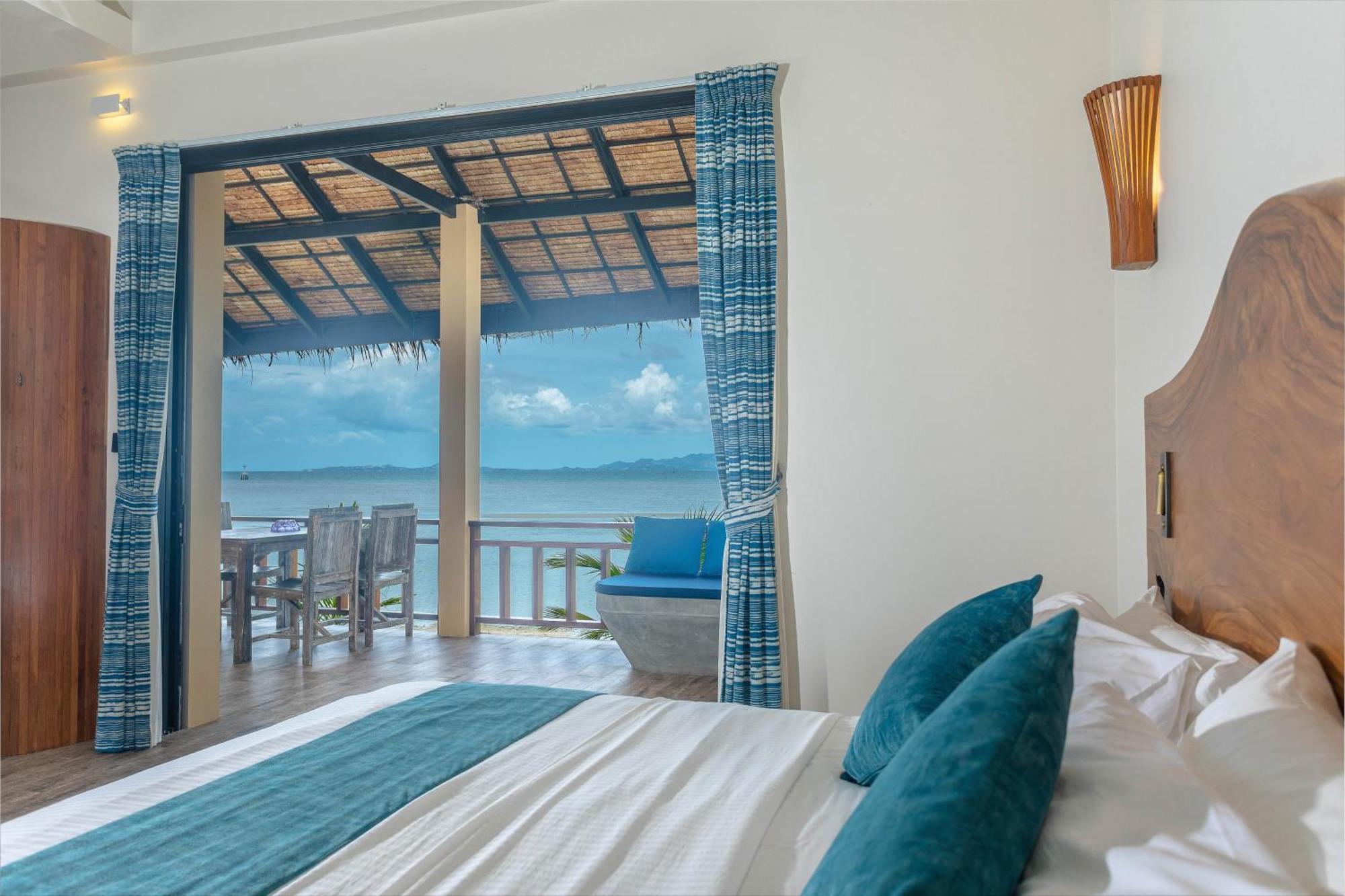 Absolute Beachfront Resort Baan Tai Esterno foto
