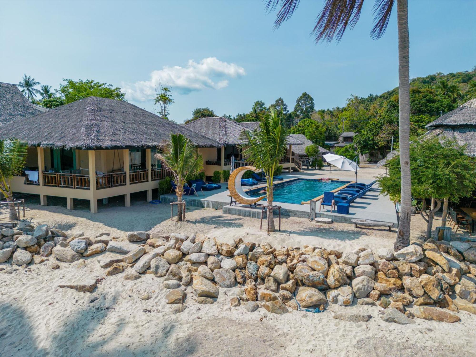 Absolute Beachfront Resort Baan Tai Esterno foto