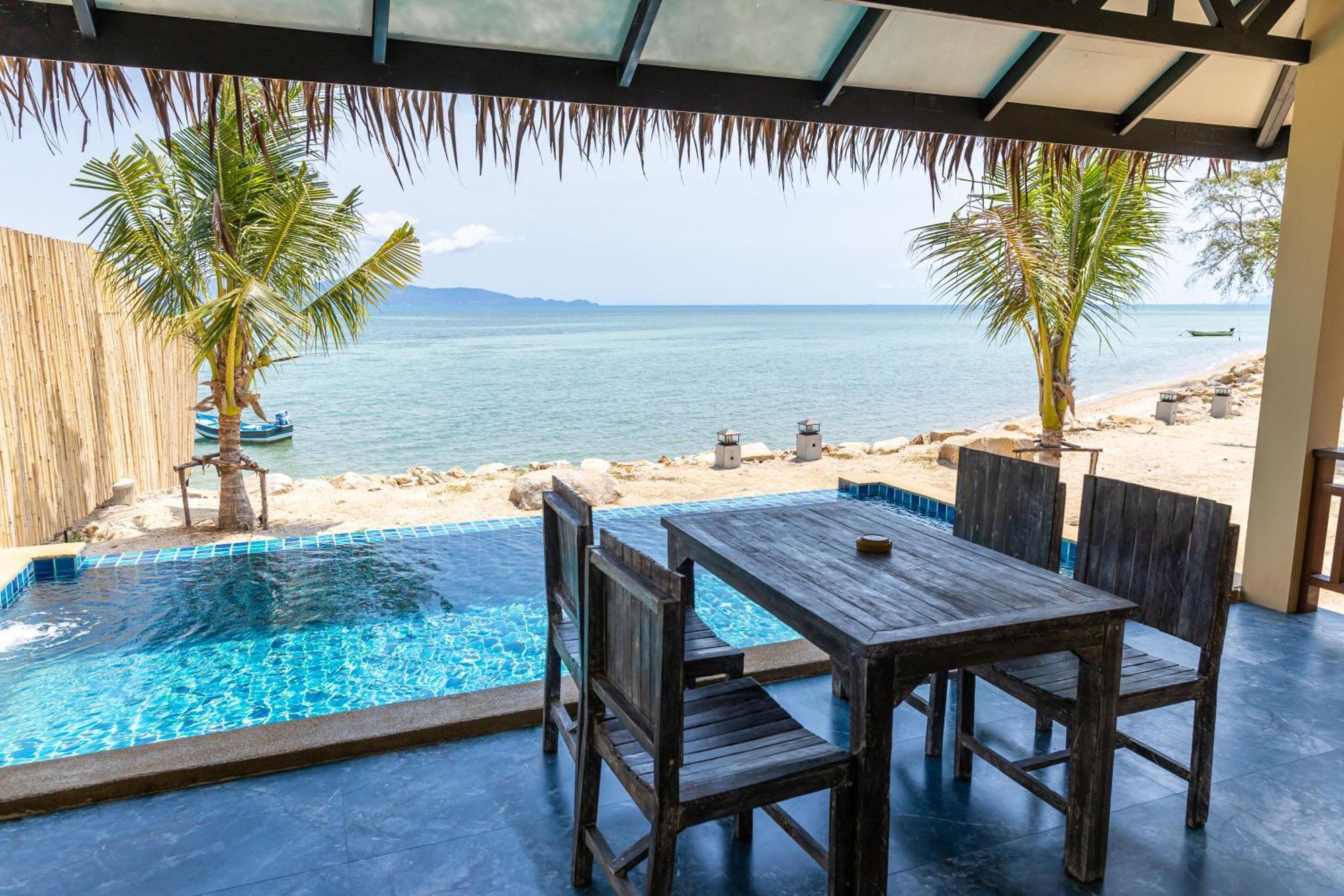 Absolute Beachfront Resort Baan Tai Esterno foto